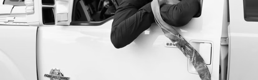 九游官网-文班登上LOVE杂志：盖帽像毁掉对手的一天 学少林功夫是多年梦想